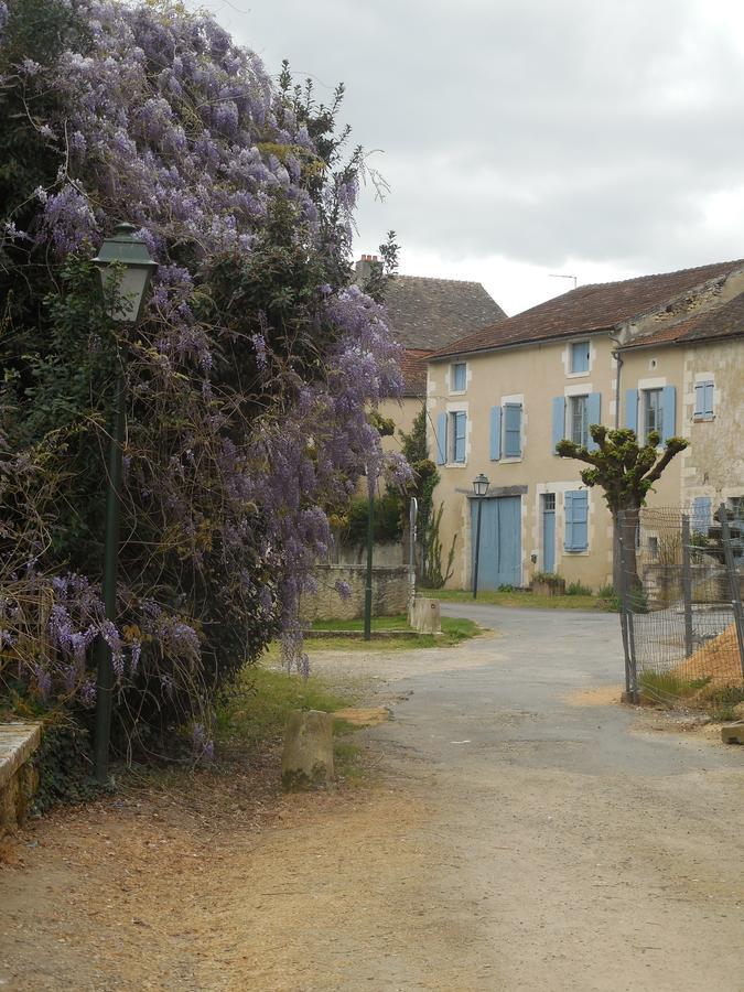 Hotel De L'Abbaye แซ็ง-ซาแว็ง ภายนอก รูปภาพ